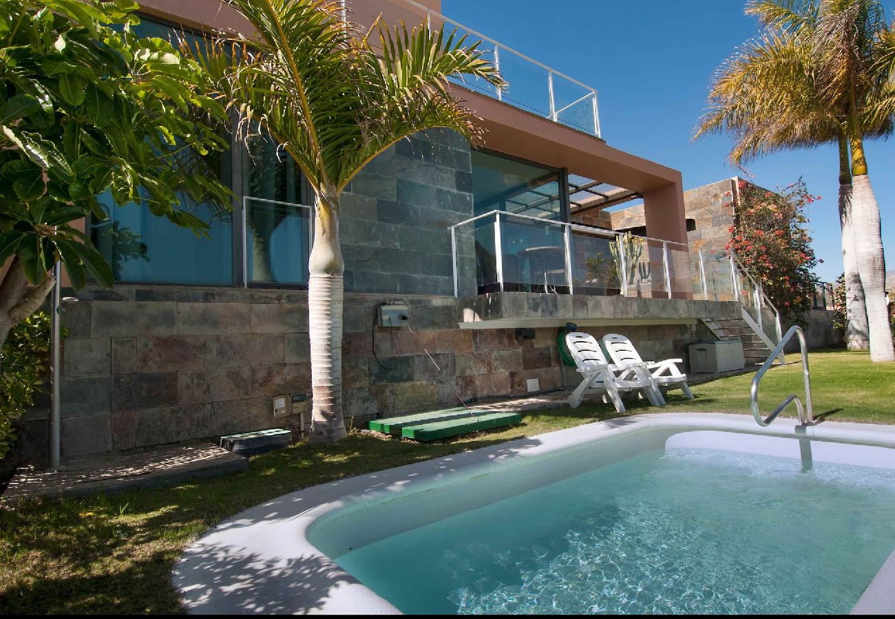 Villa in Maspalomas - Villa with private pool Salobre Villas X 