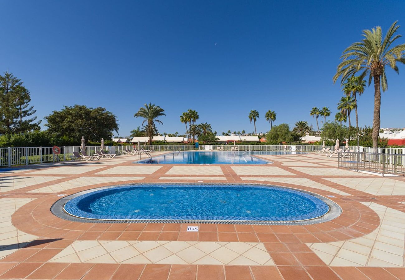 Bungalow in Maspalomas - Deluxe Bungalow Albaricoques Suites Maspalomas I