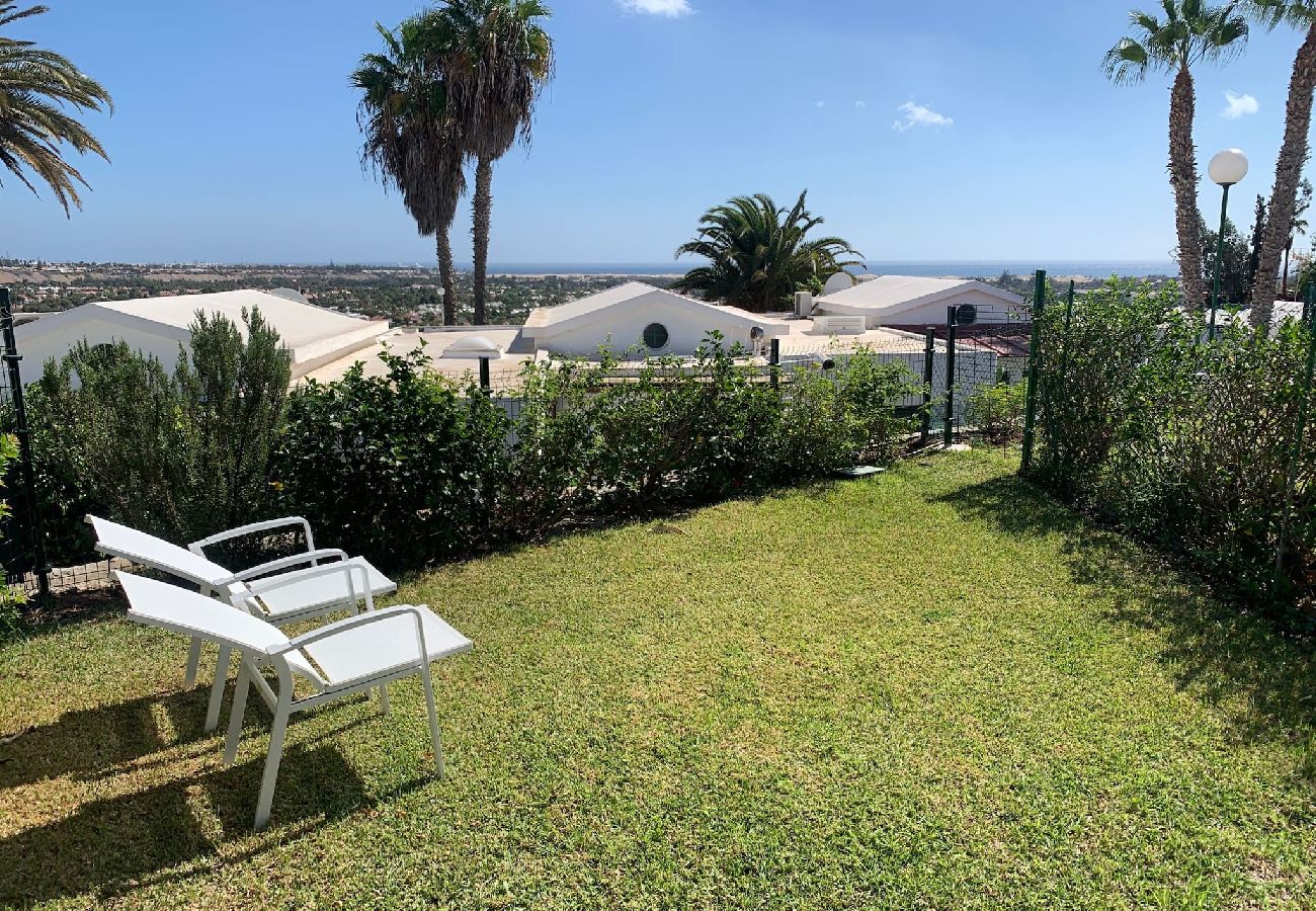 Bungalow in Maspalomas - Bungalow with private garden Sonnenland Suites I 